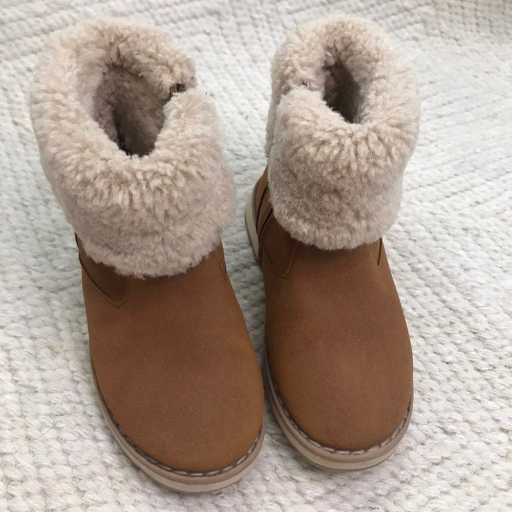 Zara baby girl ugg boot